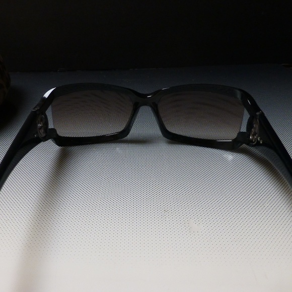 GUCCI SUNGLASSES MEDLRG FRAMES GRADIENT - Picture 3 of 4